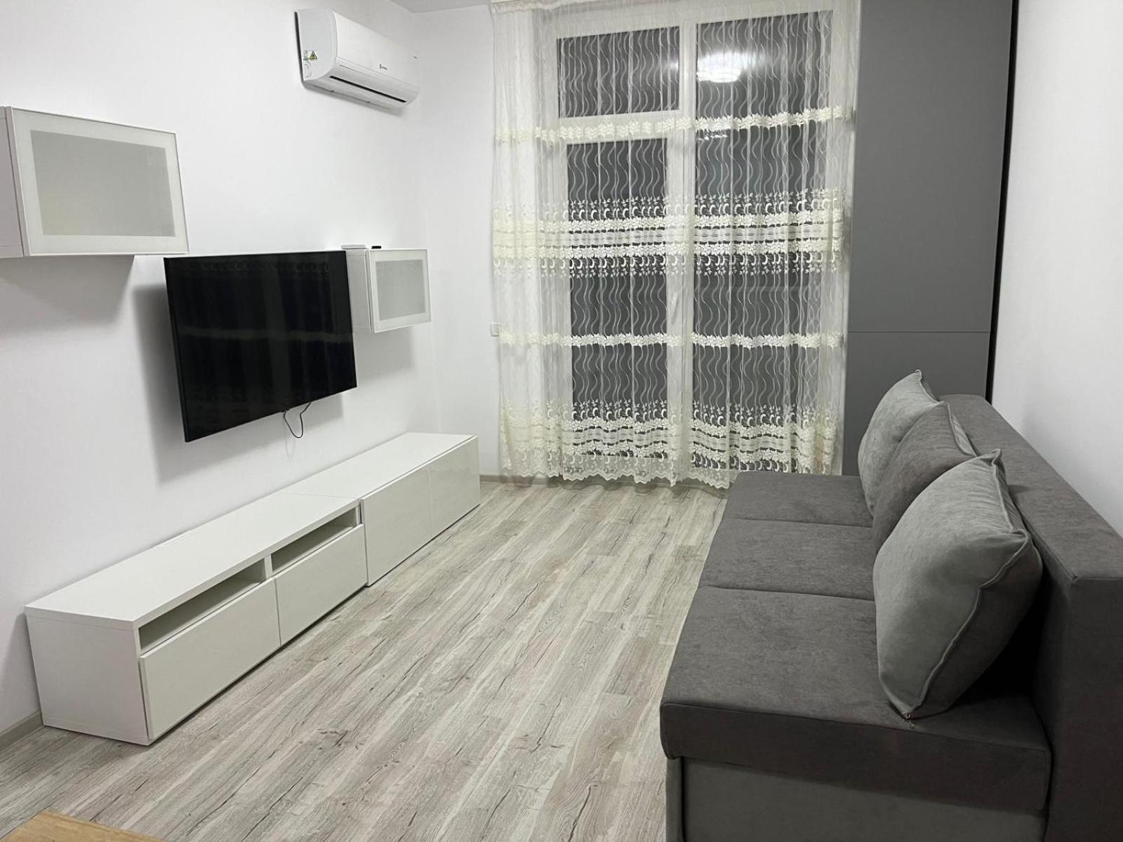 Ella Apartment *